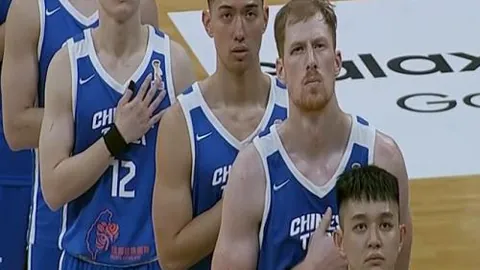 曼联前球星双响助球队3-0完胜，晋级半决赛剑指冠军征程